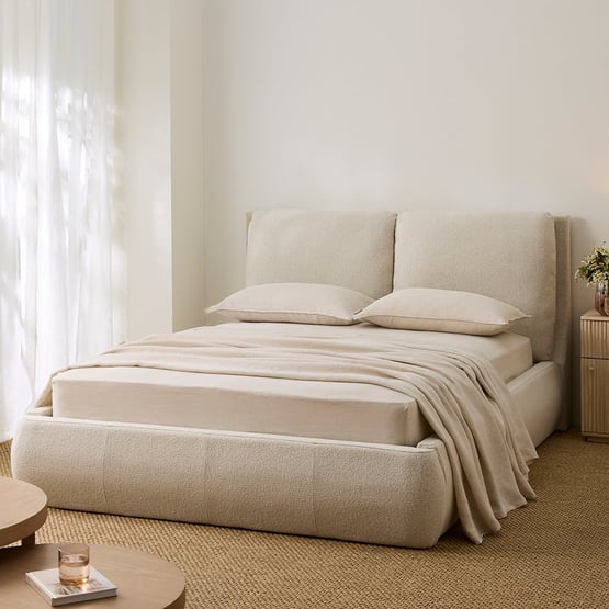 Hamina Pearl Boucle Full Bed