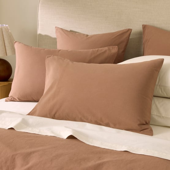 Stonewashed Cotton Fudge Pillowcases
